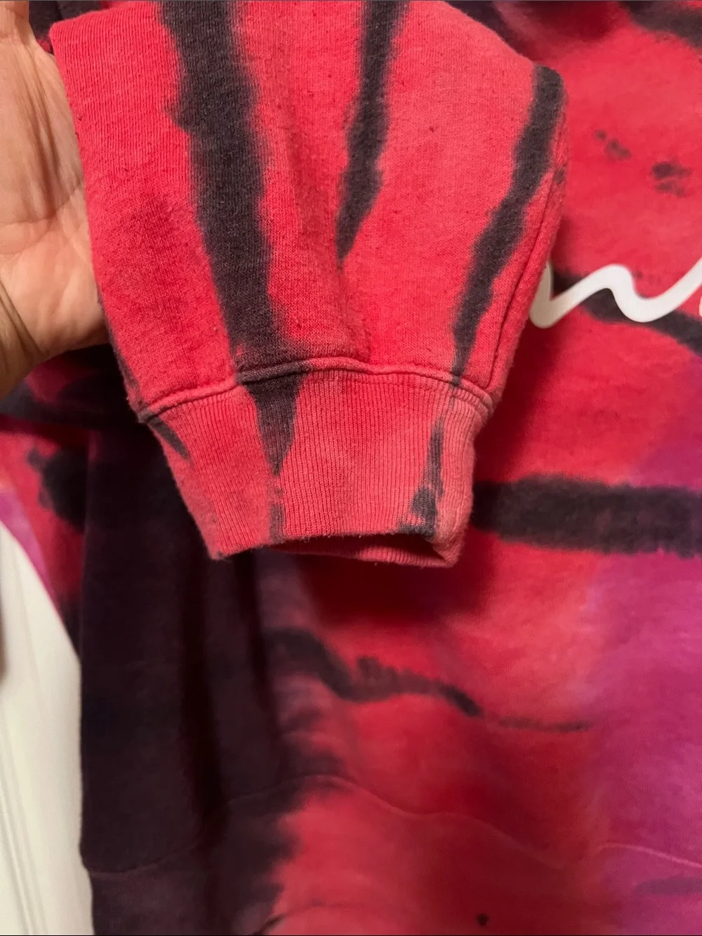 PINK vs Tie-Dye Sweatshirt & Joggers Set - Pink/Red/Black